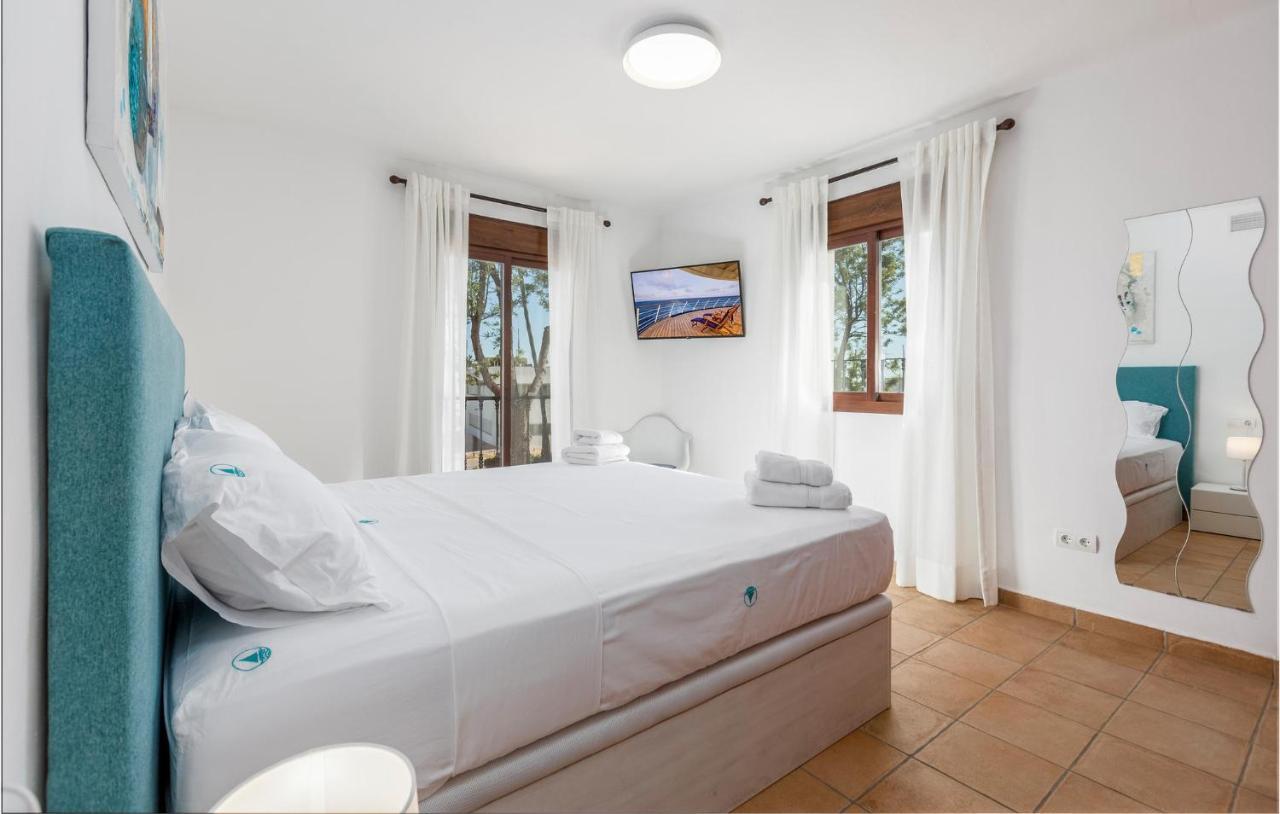 Gorgeous Home In Marbella With Kitchen Екстер'єр фото